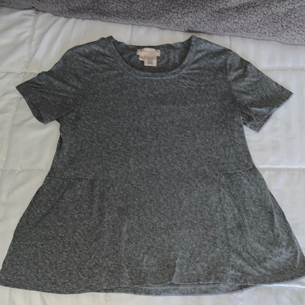 Grey top
